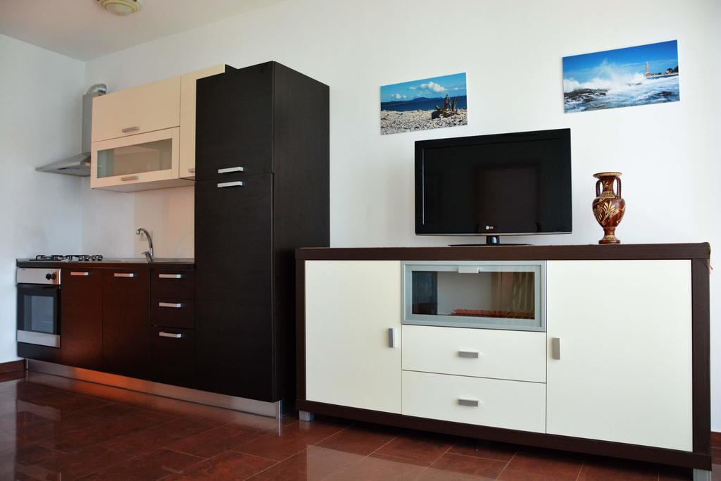 Apartments Buturi Солине Экстерьер фото
