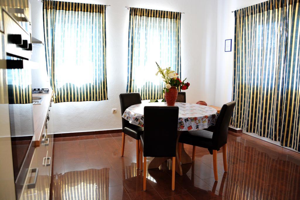 Apartments Buturi Солине Экстерьер фото