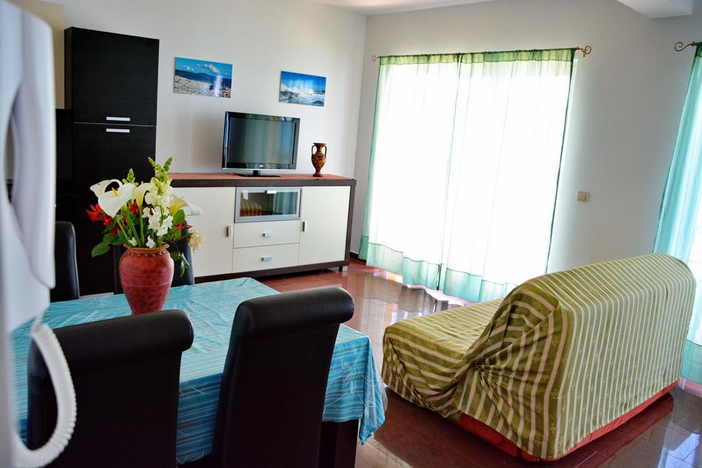 Apartments Buturi Солине Экстерьер фото