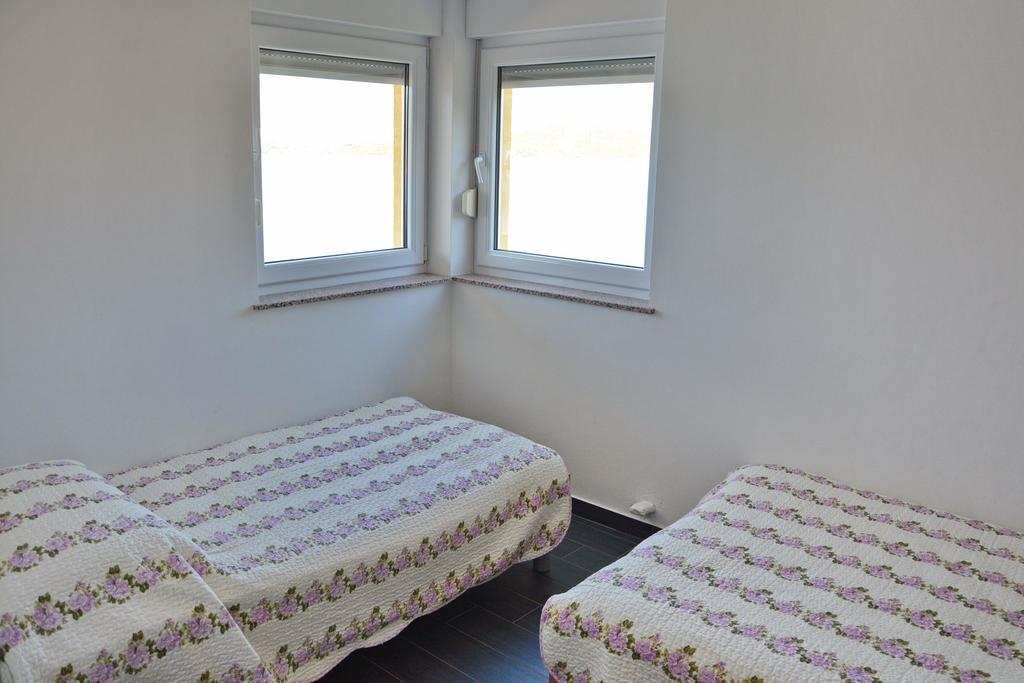 Apartments Buturi Солине Экстерьер фото