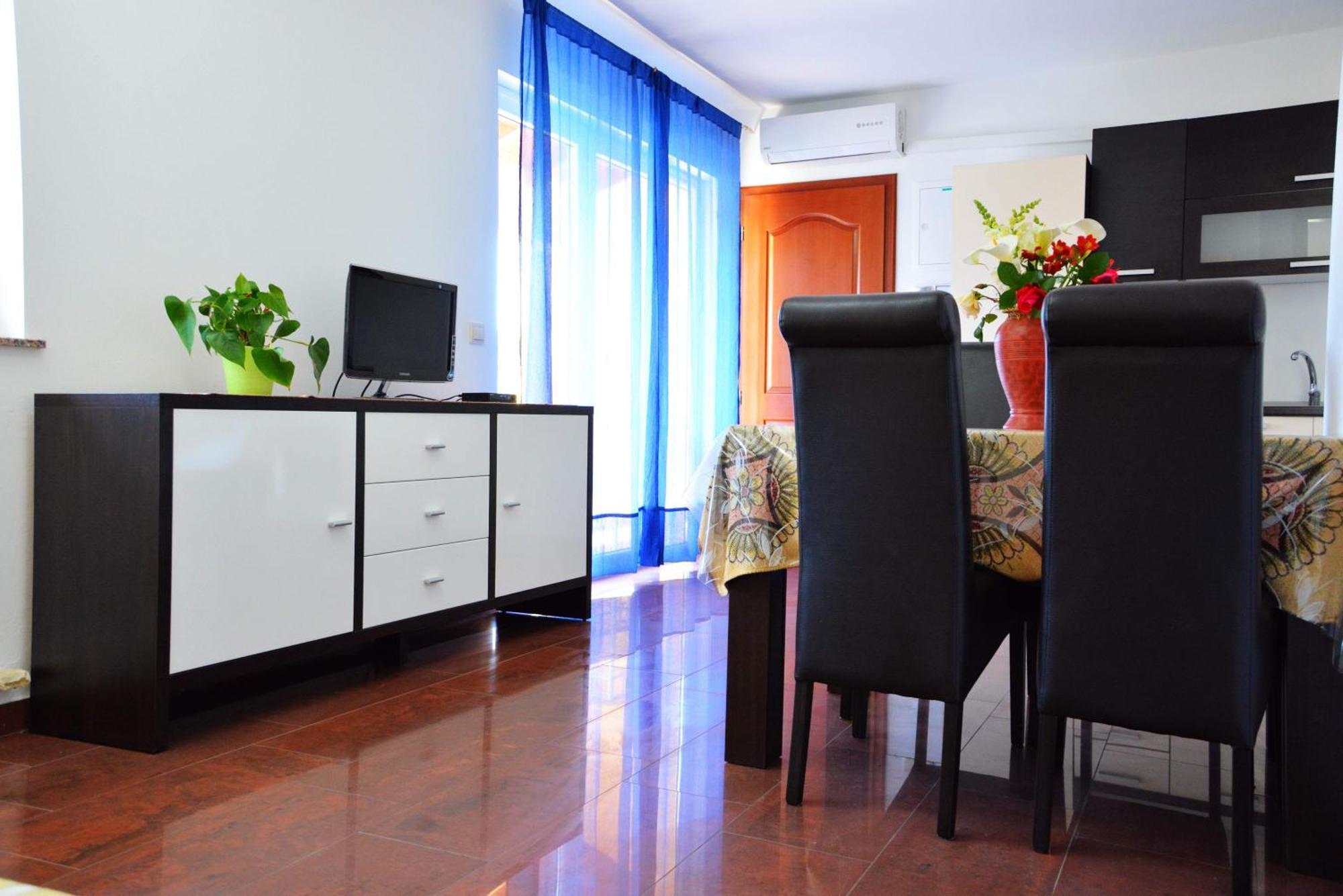 Apartments Buturi Солине Экстерьер фото